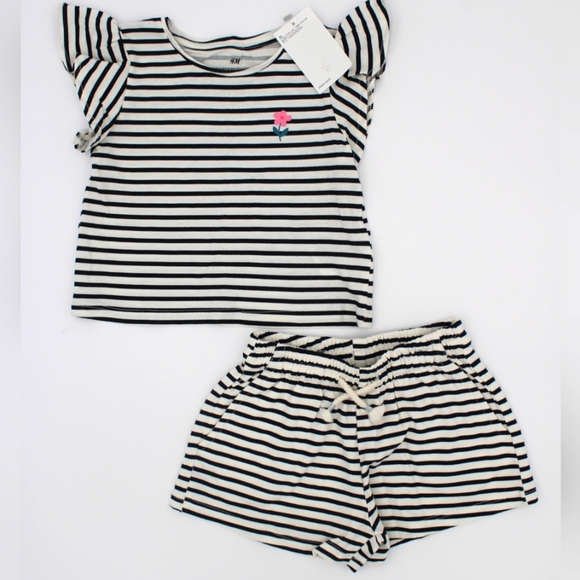 H&M Other - NWT H&M Girls 2T Striped 2-Piece Set – Cream & Navy